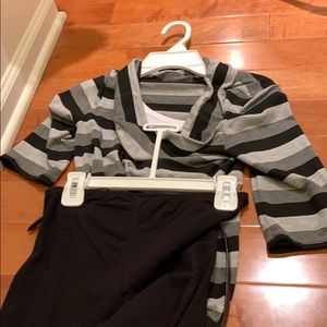 Amy Byer Girls Top and Legging Set Striped Black and Gray size L‎